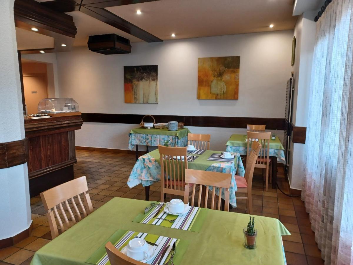 Logis - Hotel Restaurant Bellevue Annecy Eksteriør bilde