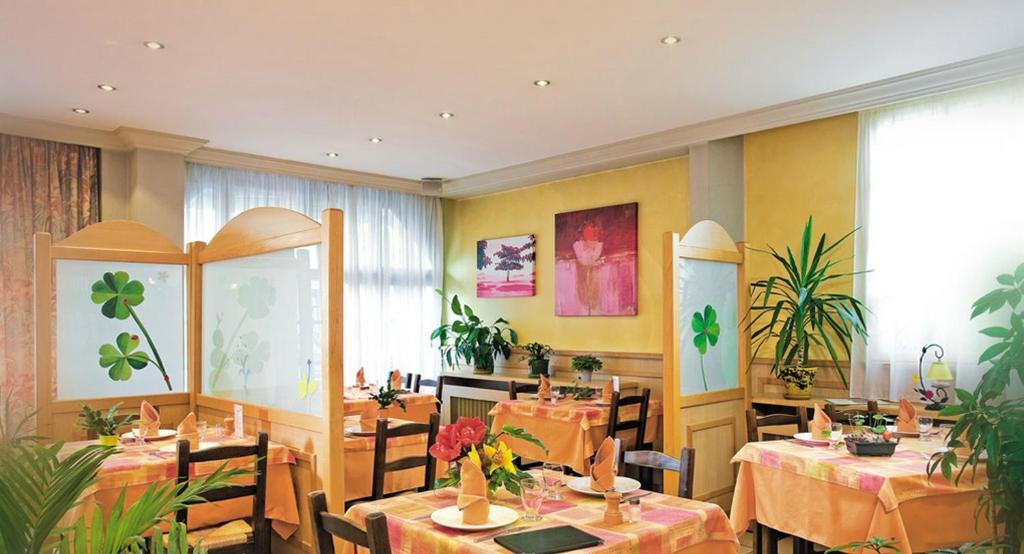 Logis - Hotel Restaurant Bellevue Annecy Eksteriør bilde