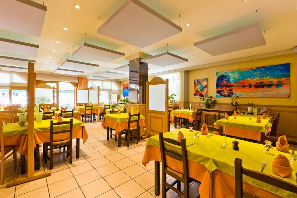 Logis - Hotel Restaurant Bellevue Annecy Eksteriør bilde