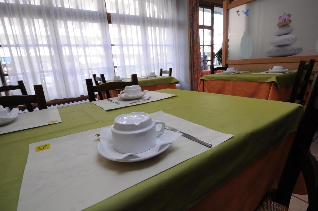 Logis - Hotel Restaurant Bellevue Annecy Eksteriør bilde